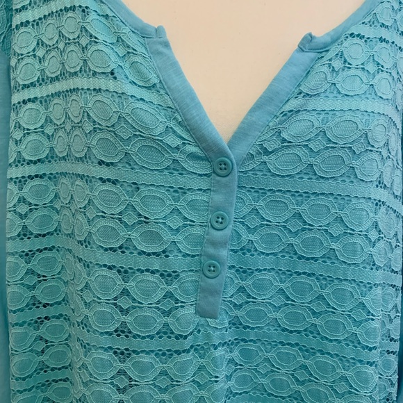 Basic Editions 3x plus size pretty teal top with lace on front - Picture 2 of 7
